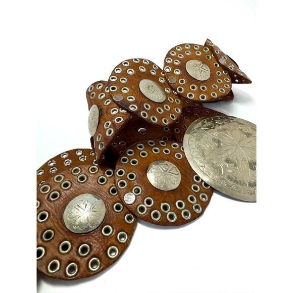 Leather Grommet Studded Round Disk Belt Floral Buckle Conchos 1970\'s main image 7